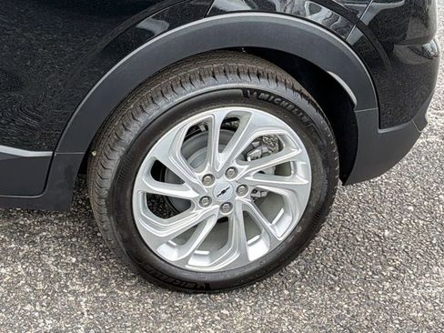 New 2027 Chevrolet Bolt LT image 9