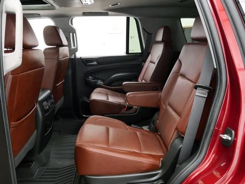 Used 2020 Chevrolet Tahoe Premier w/ Premier Plus Edition AWD/4WD image 19