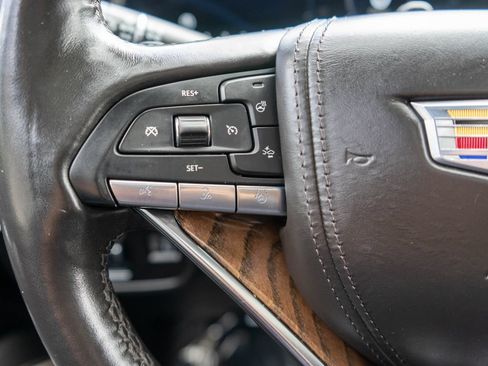 Used 2024 Cadillac Escalade ESV Premium Luxury Platinum AWD/4WD image 25