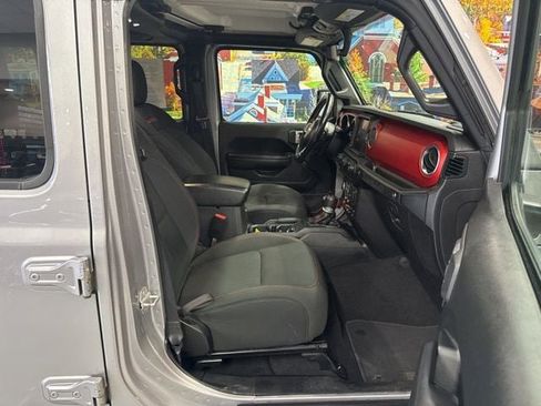 Used 2021 Jeep Wrangler Unlimited Rubicon AWD/4WD image 54