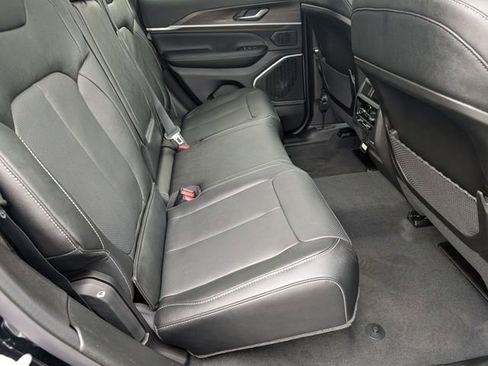 New 2026 Jeep Grand Cherokee Limited AWD/4WD image 30