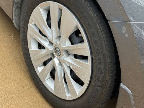 Used 2024 Nissan Sentra S FWD image 7