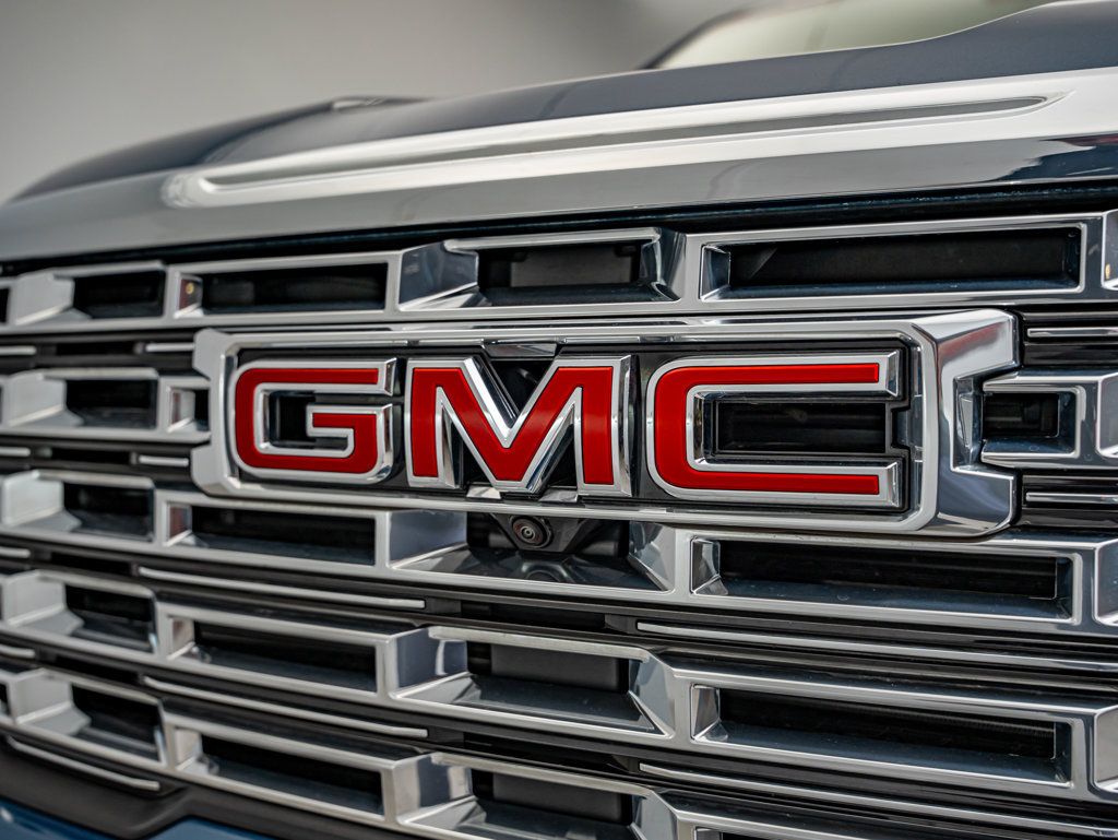 Used 2024 GMC Acadia Denali w/ Super Cruise Package AWD/4WD image 12