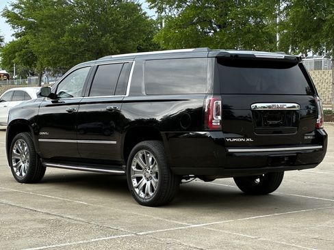 Used 2015 GMC Yukon XL Denali w/ Touring Package RWD image 11