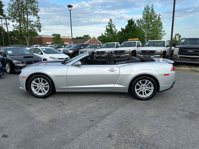 Used 2015 Chevrolet Camaro LT RWD image 8