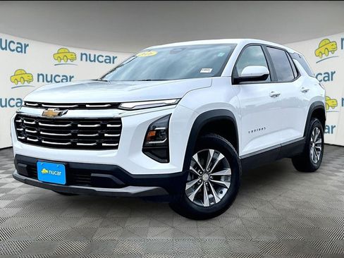 Used 2026 Chevrolet Equinox LT AWD/4WD image 3