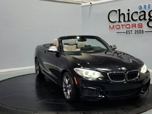Used 2016 BMW M235i Convertible RWD image 3