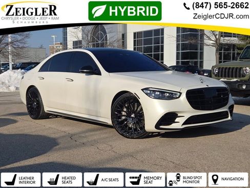 Used 2022 Mercedes-Benz S 580 4MATIC Sedan image 1