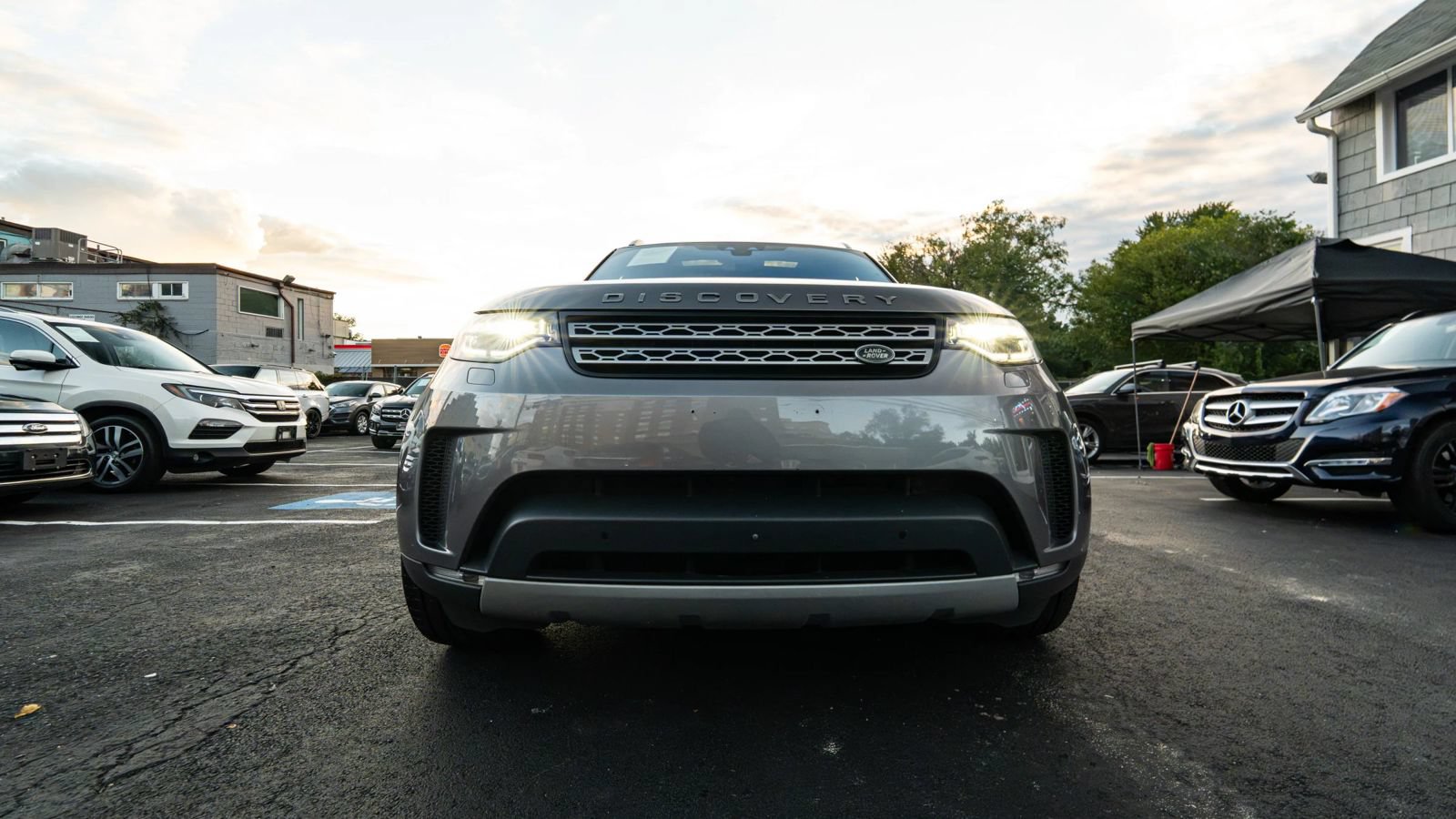 Used 2020 Land Rover Discovery HSE AWD/4WD image 9