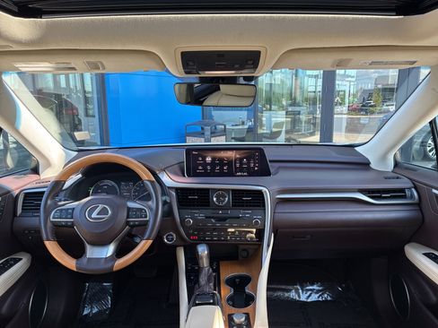 Used 2018 Lexus RX 450h AWD w/ Premium Package image 18