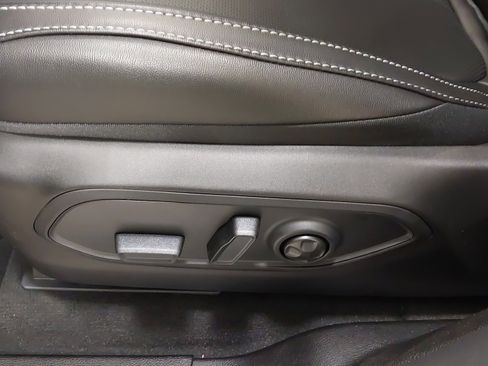 New 2025 Jeep Grand Cherokee L Limited image 37