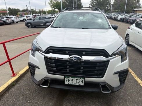 Used 2024 Subaru Ascent Touring AWD/4WD image 4