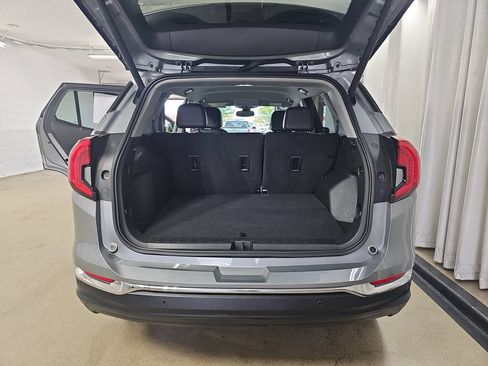 Certified 2024 GMC Terrain SLT AWD/4WD image 15