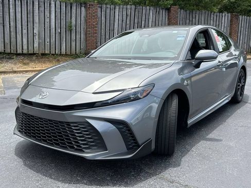 New 2026 Toyota Camry SE w/ Convenience Package FWD image 7