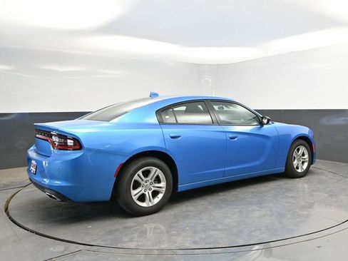 Used 2023 Dodge Charger SXT w/ Cold Weather Package RWD image 8