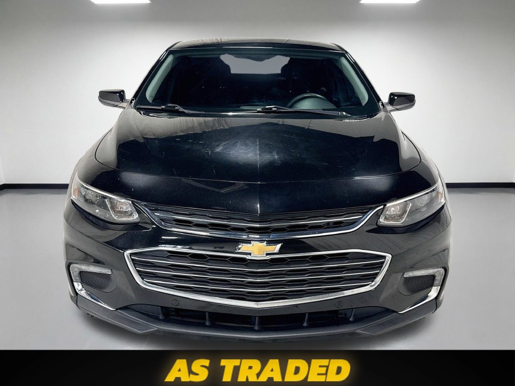 Used 2017 Chevrolet Malibu LT w/ Driver Confidence Package FWD image 2