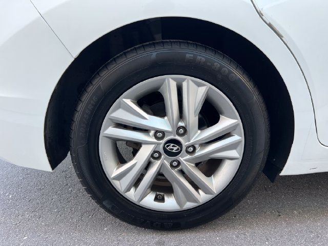 Used 2020 Hyundai Elantra Value Edition w/ Cargo Package (C1) FWD image 11