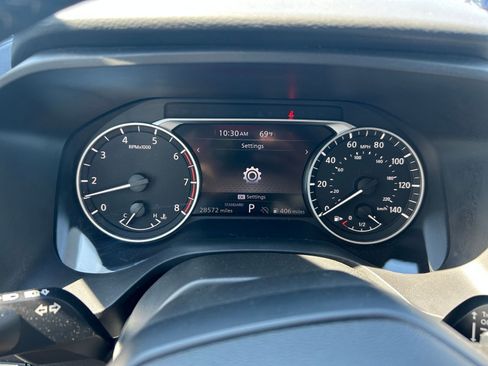 Used 2025 Nissan Rogue SV FWD image 35