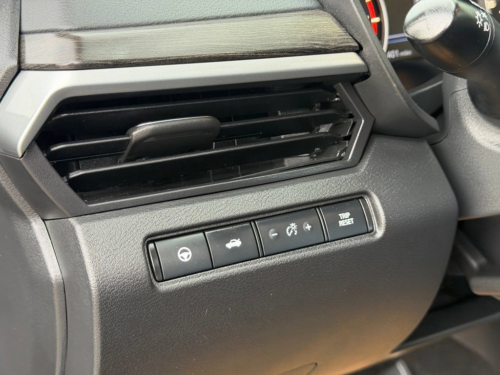 Used 2023 Nissan Altima AWD image 24