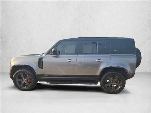Used 2024 Land Rover Defender 110 X AWD/4WD image 9