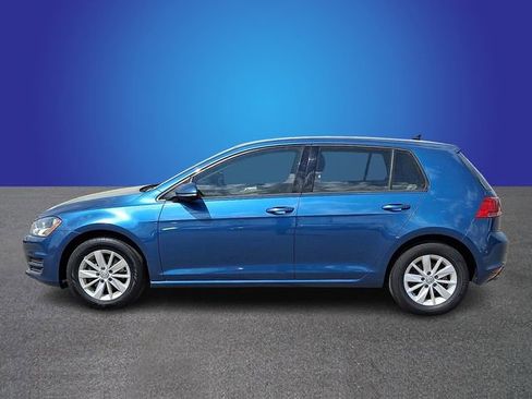 Used 2017 Volkswagen Golf S image 7