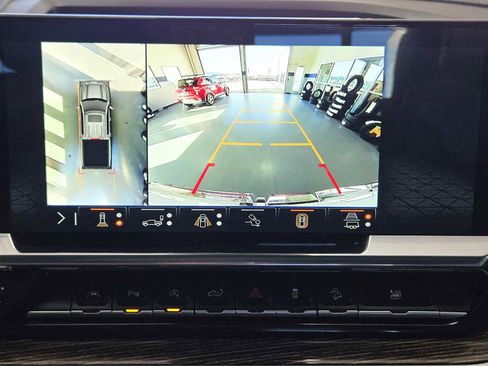 Certified 2025 GMC Sierra 1500 Elevation w/ Elevation Premium Package image 19