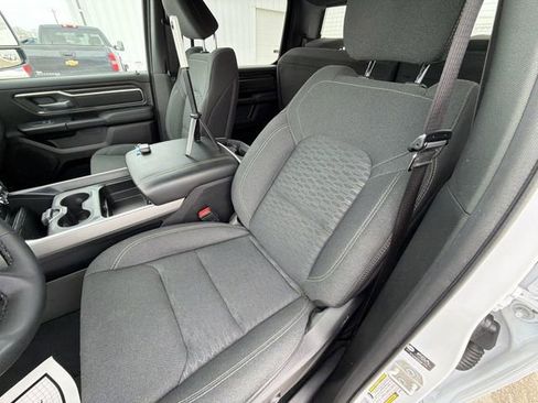 Used 2025 RAM 1500 Big Horn AWD/4WD image 24