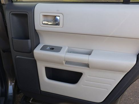 Used 2012 Ford Flex SE image 28