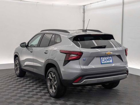 New 2026 Chevrolet Trax LT w/ Driver Confidence Package image 4