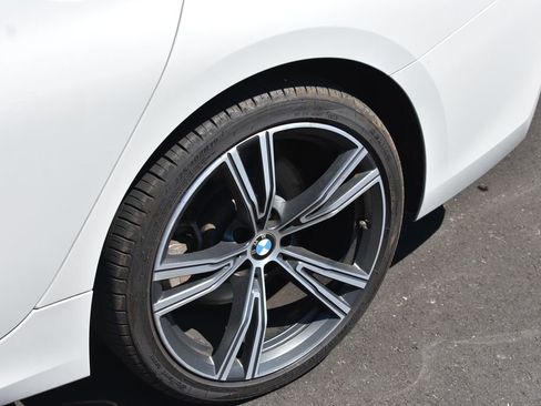 Used 2024 BMW 330i Sedan w/ Premium Package RWD image 8