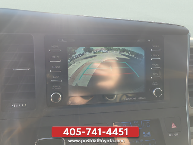 Used 2019 Toyota Sienna XLE w/ XLE Navigation Package FWD image 21