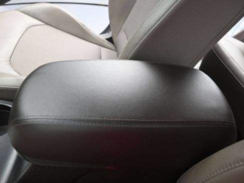 Used 2015 Hyundai Tucson SE AWD/4WD image 34