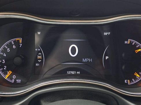 Used 2014 Jeep Grand Cherokee Laredo w/ Quick Order Package 23E AWD/4WD image 34