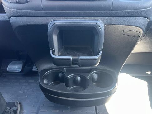 Used 2024 RAM ProMaster 2500 w/ Convenience Group FWD image 19