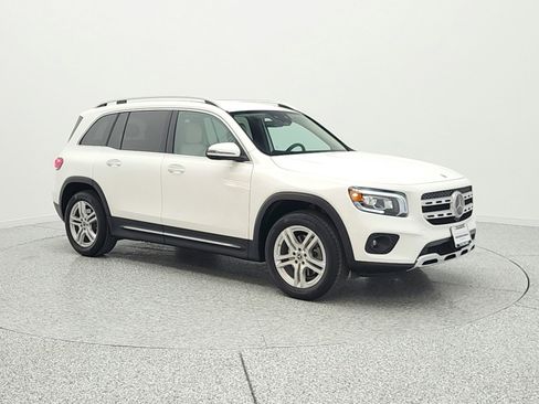 Certified 2022 Mercedes-Benz GLB 250 image 3