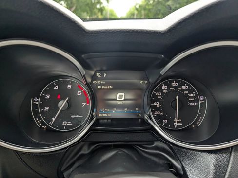 Used 2020 Alfa Romeo Stelvio Ti AWD/4WD image 32