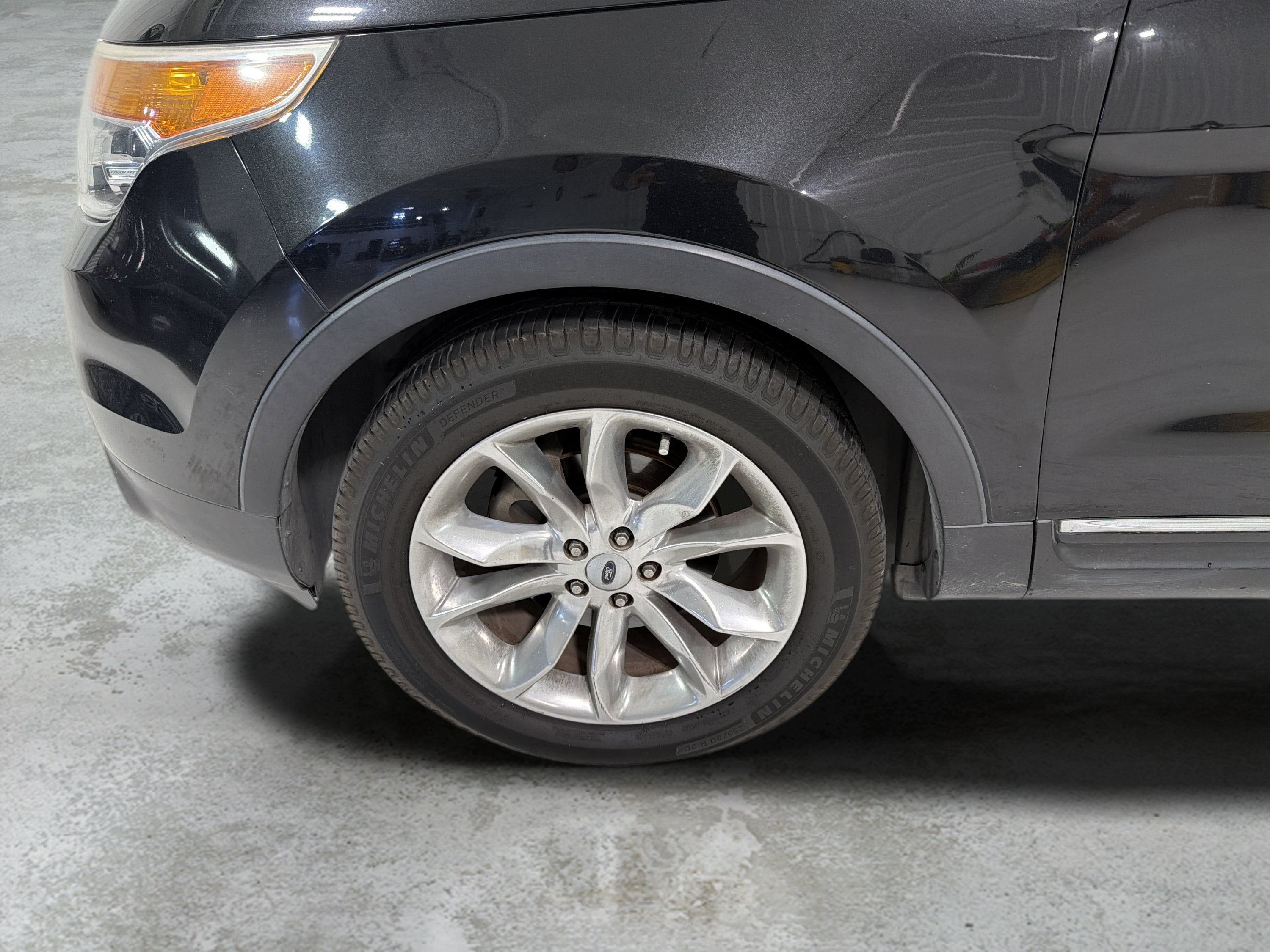 Used 2013 Ford Explorer XLT FWD image 9