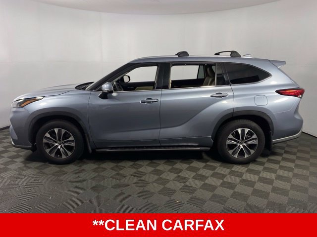 Used 2021 Toyota Highlander XLE AWD/4WD image 5