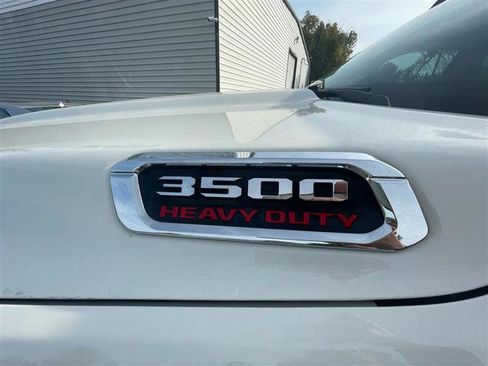 Used 2022 RAM 3500 Limited image 5