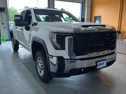 Used 2025 GMC Sierra 2500 Pro AWD/4WD image 7