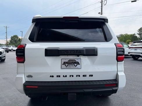 Used 2026 Toyota 4Runner SR5 AWD/4WD image 16