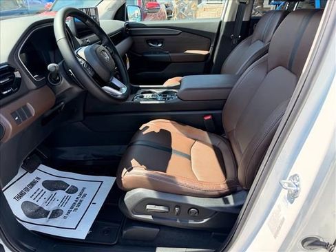 New 2026 Honda Pilot Touring image 7