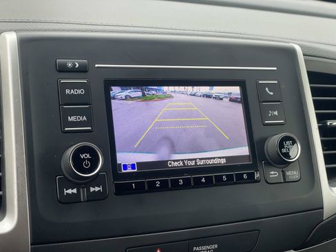 Used 2017 Honda Pilot LX image 8