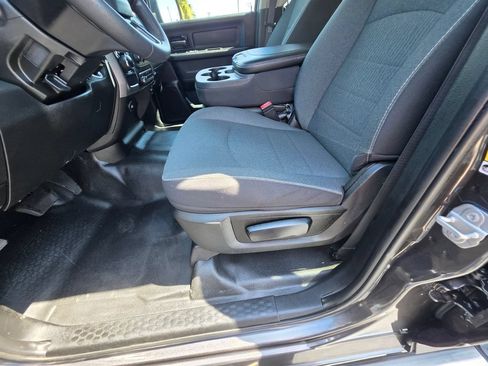 Used 2022 RAM 1500 Tradesman w/ Tradesman SXT Package RWD image 13