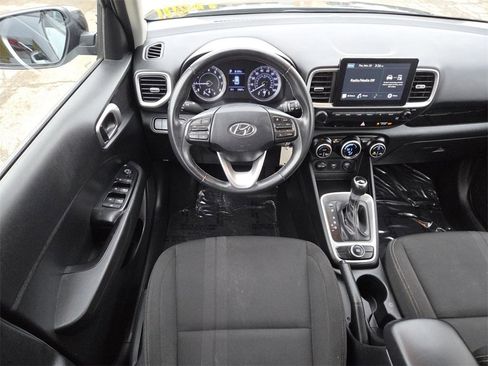 Used 2021 Hyundai Venue SEL w/ Cargo Package image 20