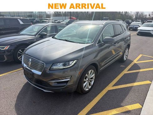 Used 2019 Lincoln MKC Select w/ Select Plus Package image 1