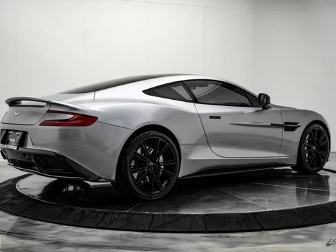 Used 2014 Aston Martin Vanquish Coupe image 13