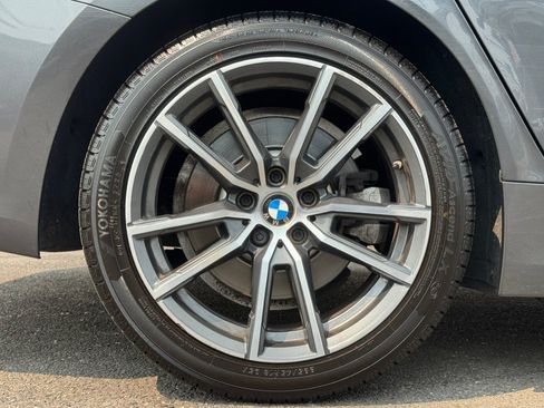 Used 2021 BMW 330i xDrive Sedan w/ Premium Package AWD/4WD image 17