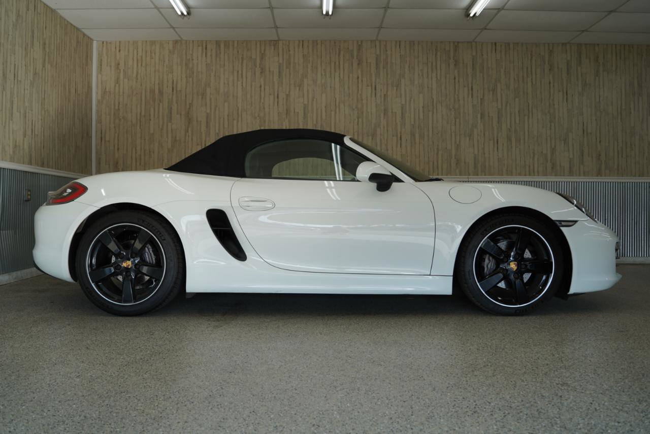 Used 2016 Porsche Boxster RWD image 6