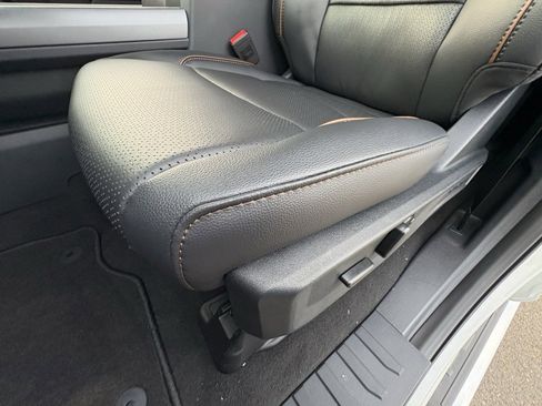 New 2026 Ford F250 Lariat w/ Lariat Premium Package image 42